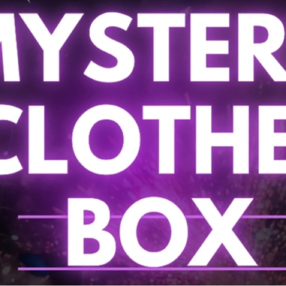 Mystery Clothes Box - Picture 1 of 1